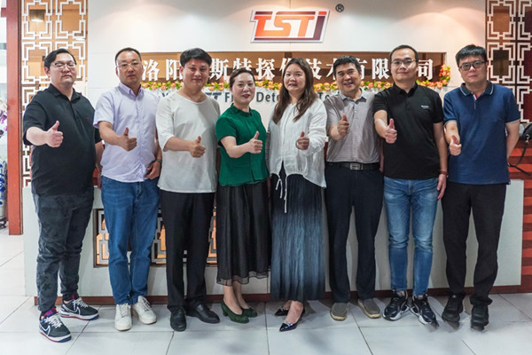 研討會(huì)合影 研討會(huì)合影